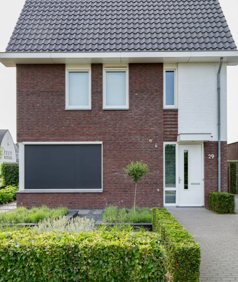 Screens voor je thuiskantoor: slimmer werken zonder hitte en schitteringen