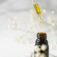 Eerst rust, dan doseren: zo voorkom je te veel CBD-olie
